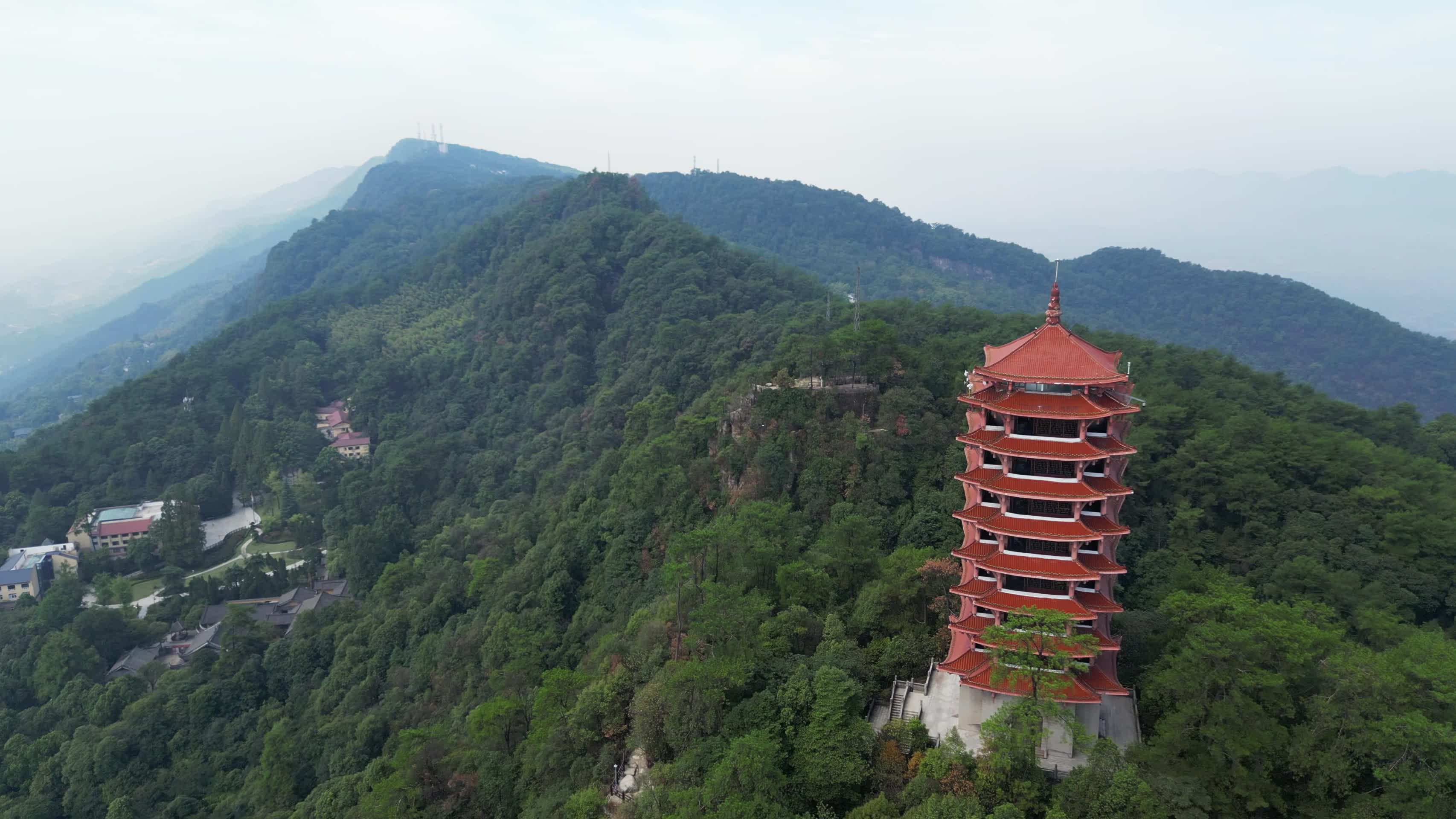 重庆北碚缙云山森林保护区自然风光航拍视频的预览图