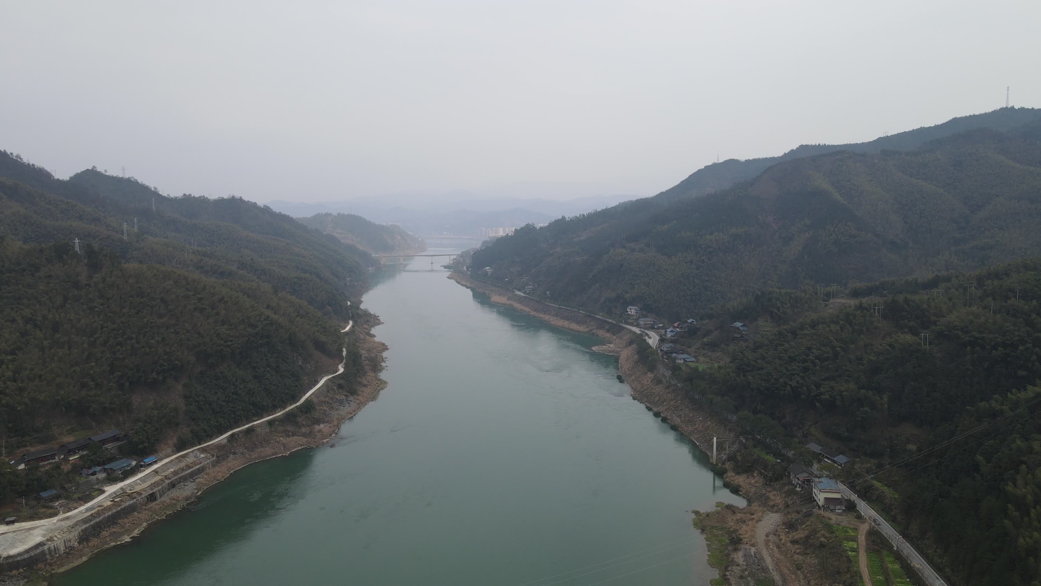 航拍湖南沅江水电站视频的预览图