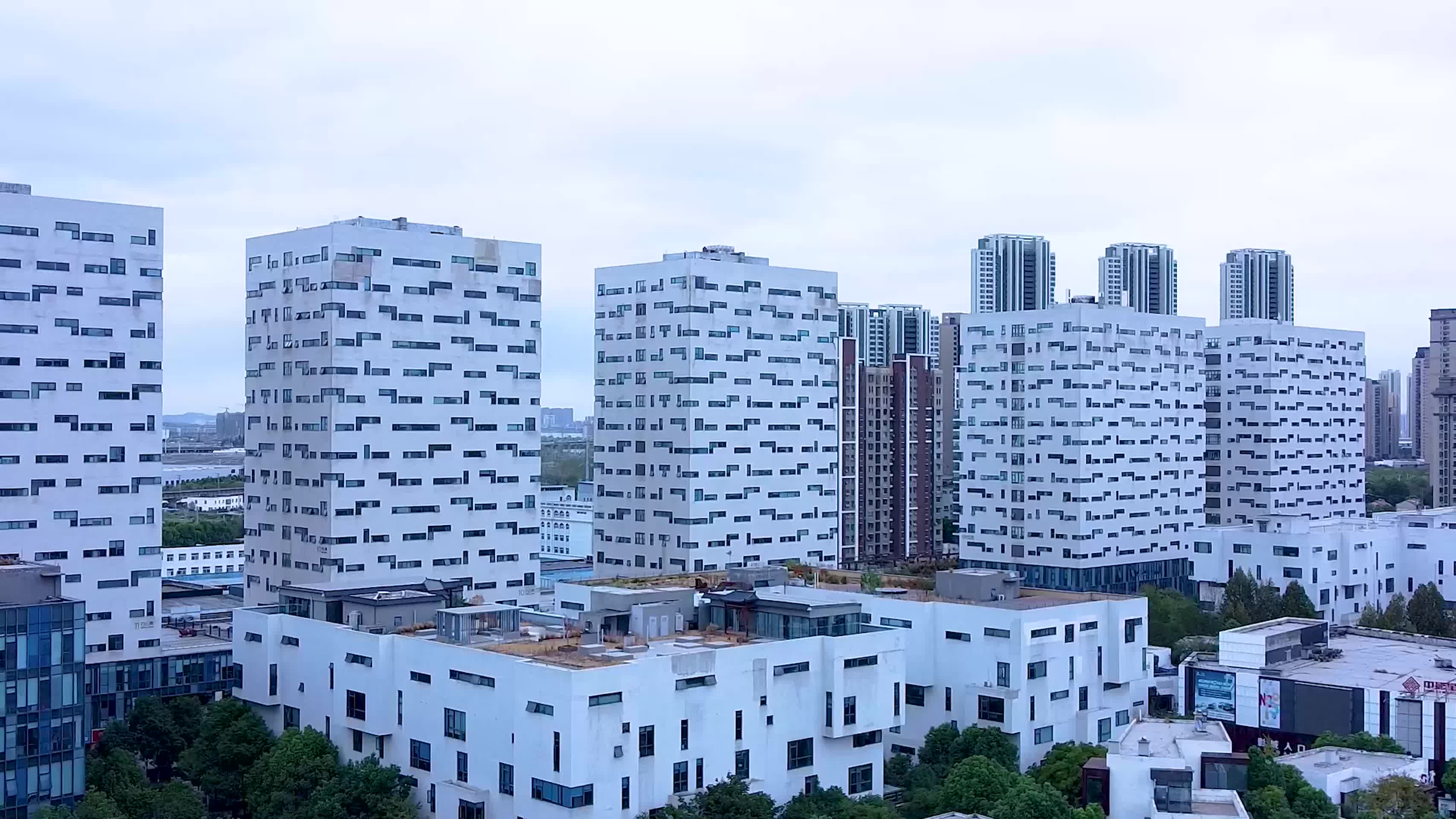 武汉洪山区创意天地4K航拍视频视频的预览图