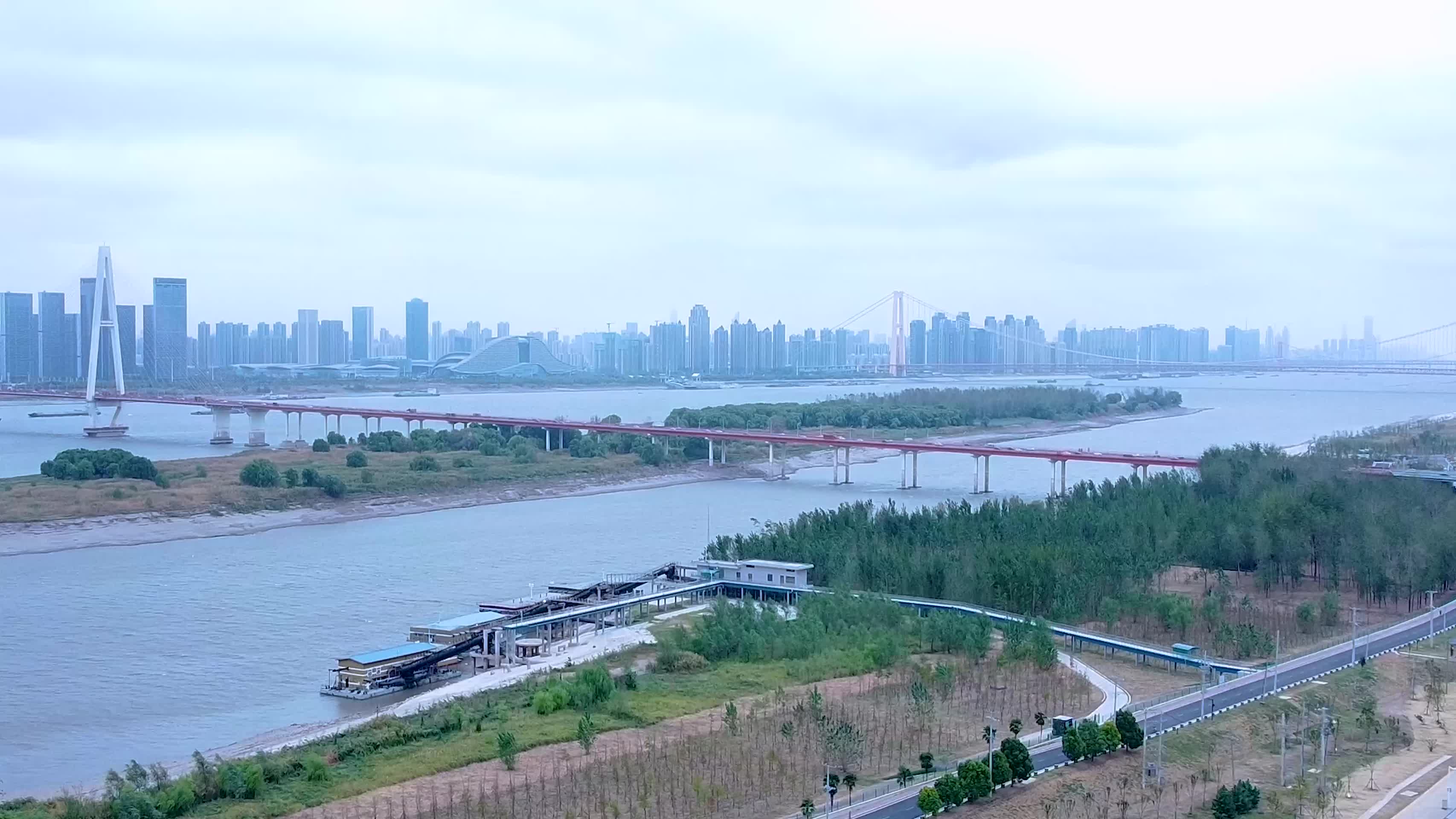 武汉白沙洲水厂水源地航拍视频的预览图