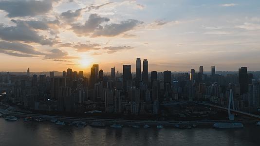 4K大气城市航拍日出日落夜景视频的预览图