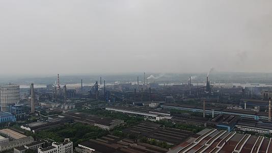 工业生产工厂湖南湘潭钢厂航拍视频的预览图
