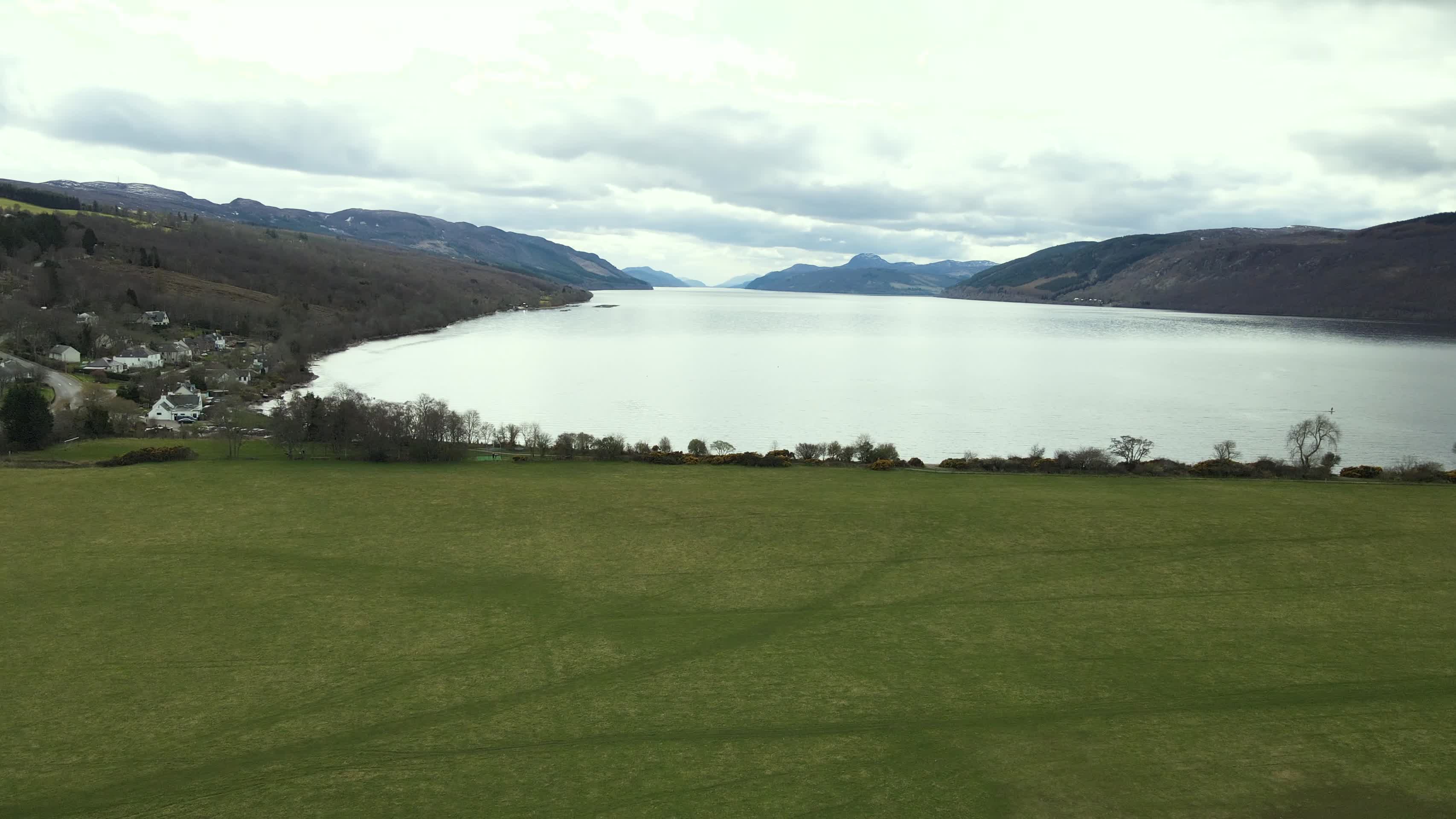 苏格兰天空之岛航拍风光视频的预览图