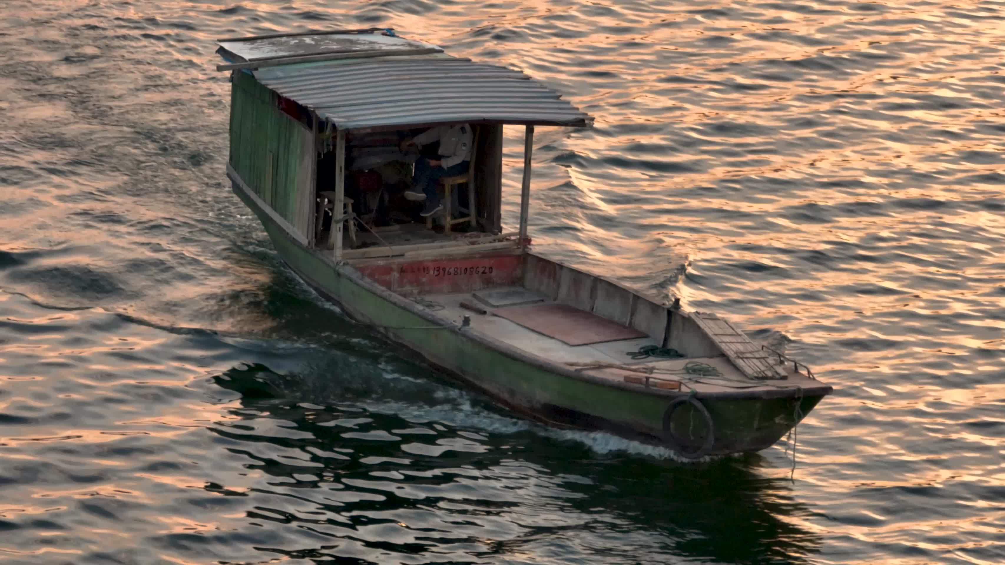 千岛湖上的船只视频的预览图