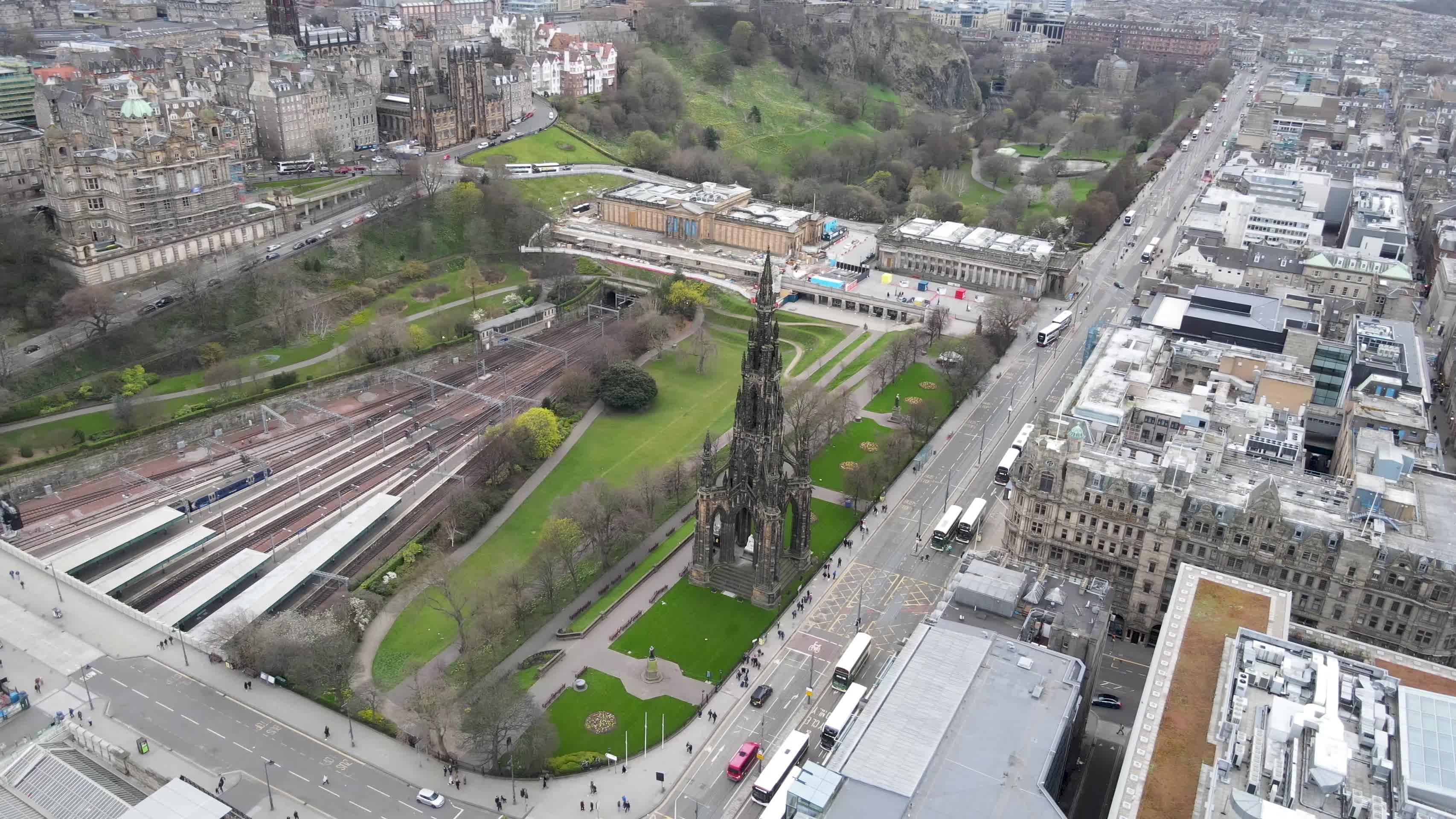 航拍英国城市爱丁堡视频的预览图