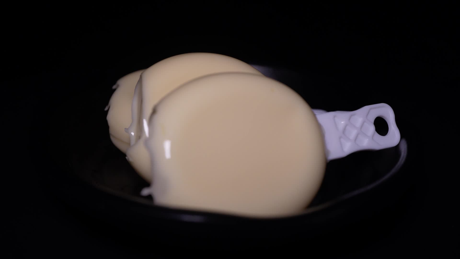 奶酪棒乳酪棒儿童零食高钙奶制品视频的预览图