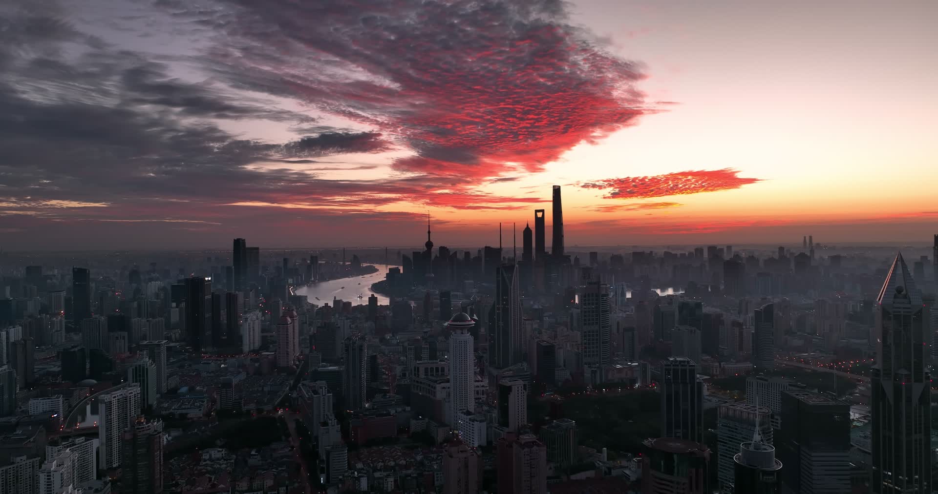上海陆家嘴日出上海地标宣传片城市风光航拍视频的预览图
