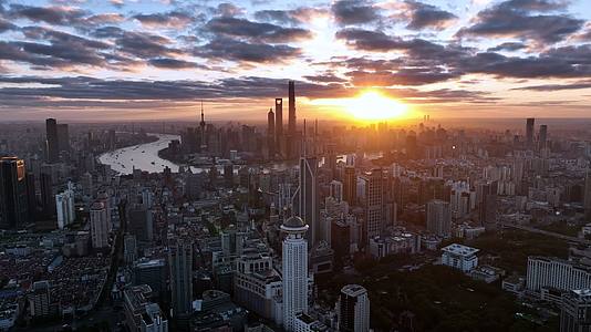 上海陆家嘴日出上海地标宣传片城市风光航拍视频的预览图