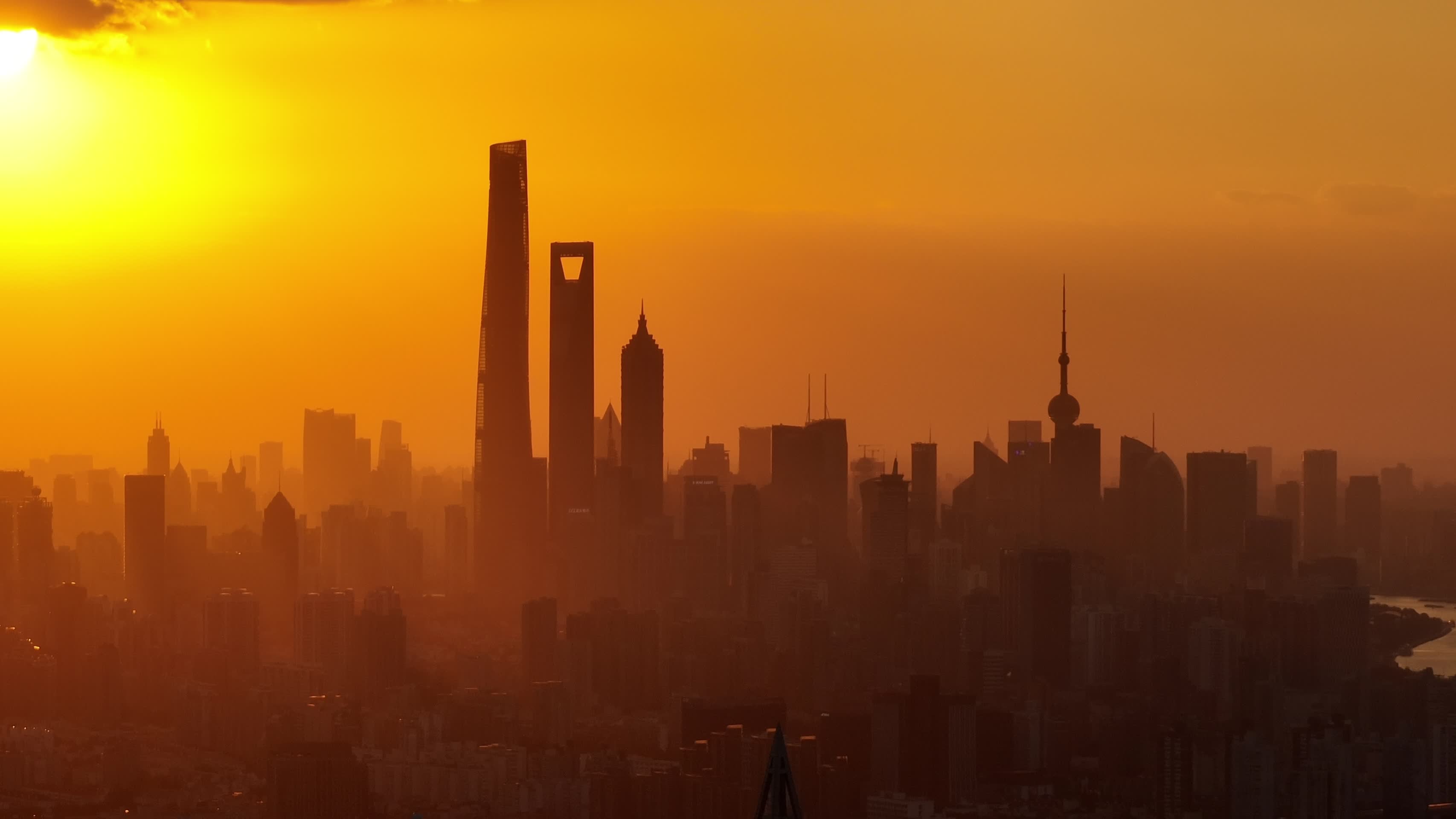 上海陆家嘴日落城市地标宣传片航拍视频的预览图