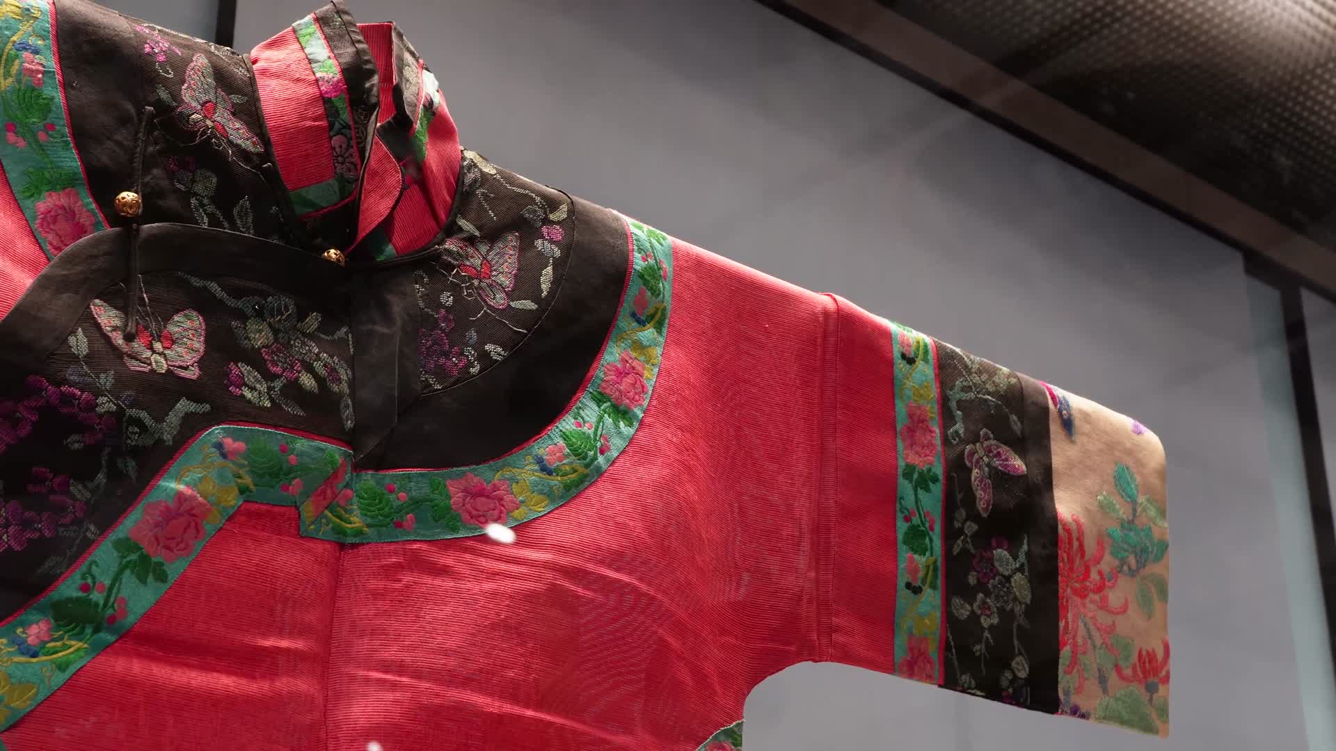 旗袍女装服装古典柔美视频的预览图
