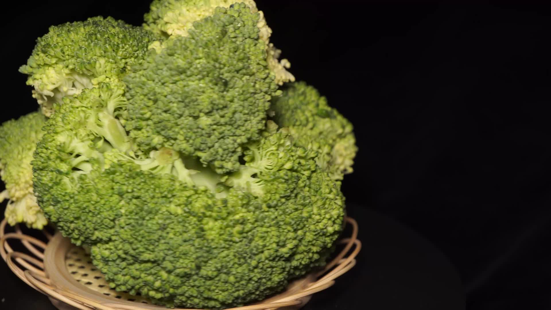 蔬菜健康食材西蓝花视频的预览图
