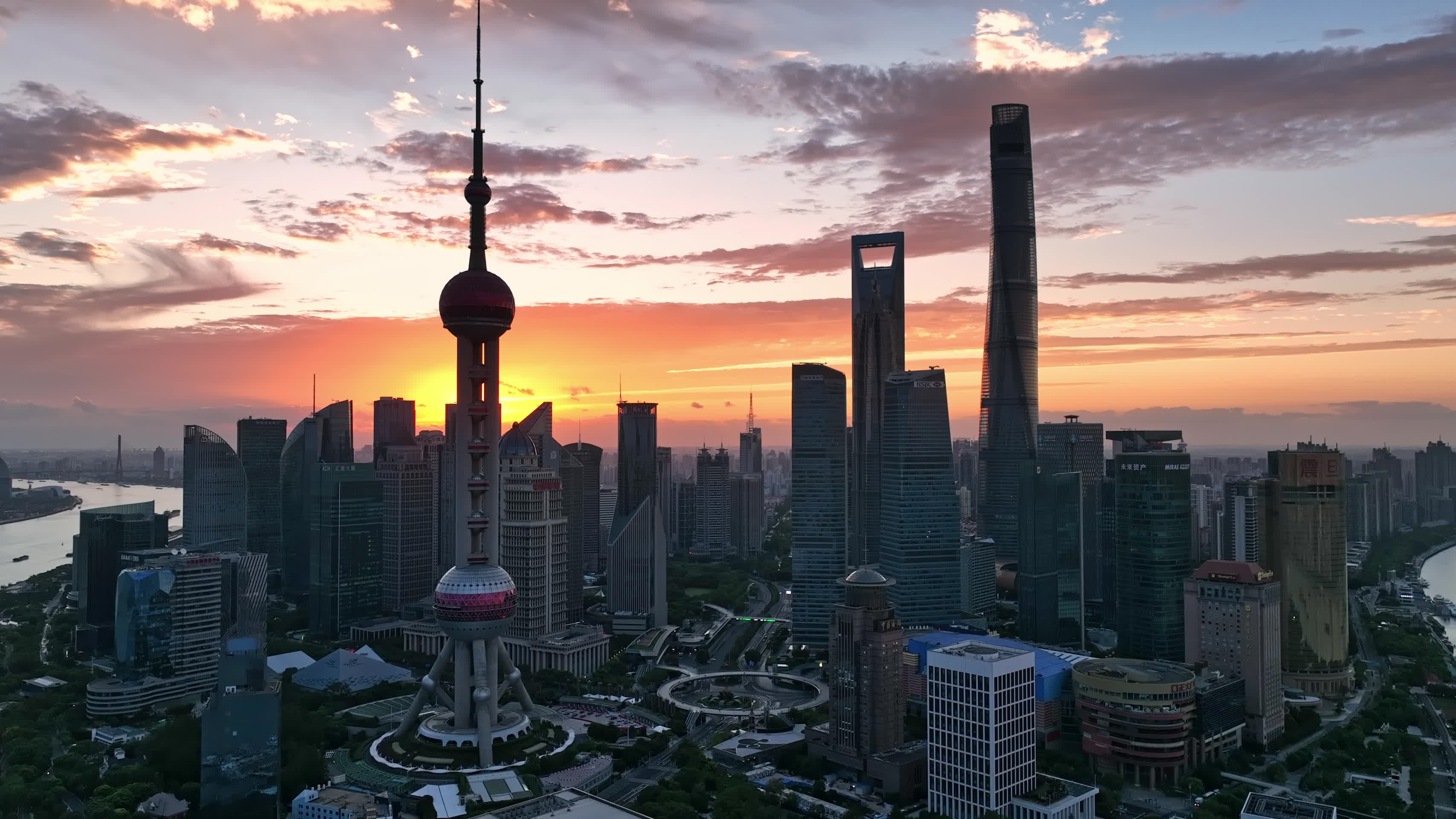 上海陆家嘴日出地标宣传片航拍视频的预览图