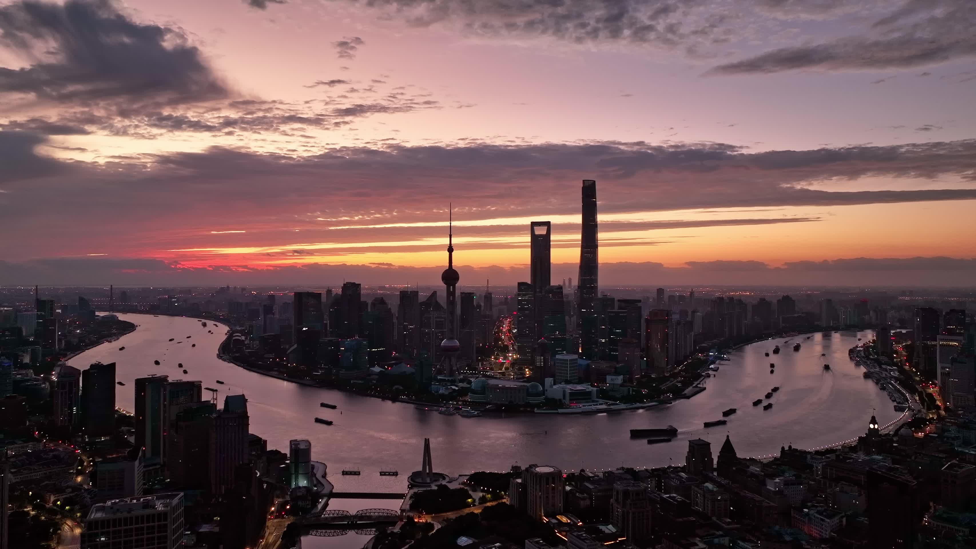 上海陆家嘴日出地标宣传片航拍视频的预览图