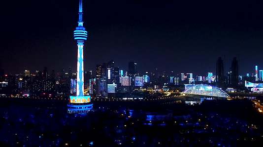 武汉地标建筑龟山电视塔夜景4K航拍视频视频的预览图
