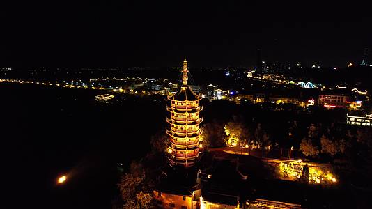 江苏镇江金山寺夜景灯光航拍视频的预览图