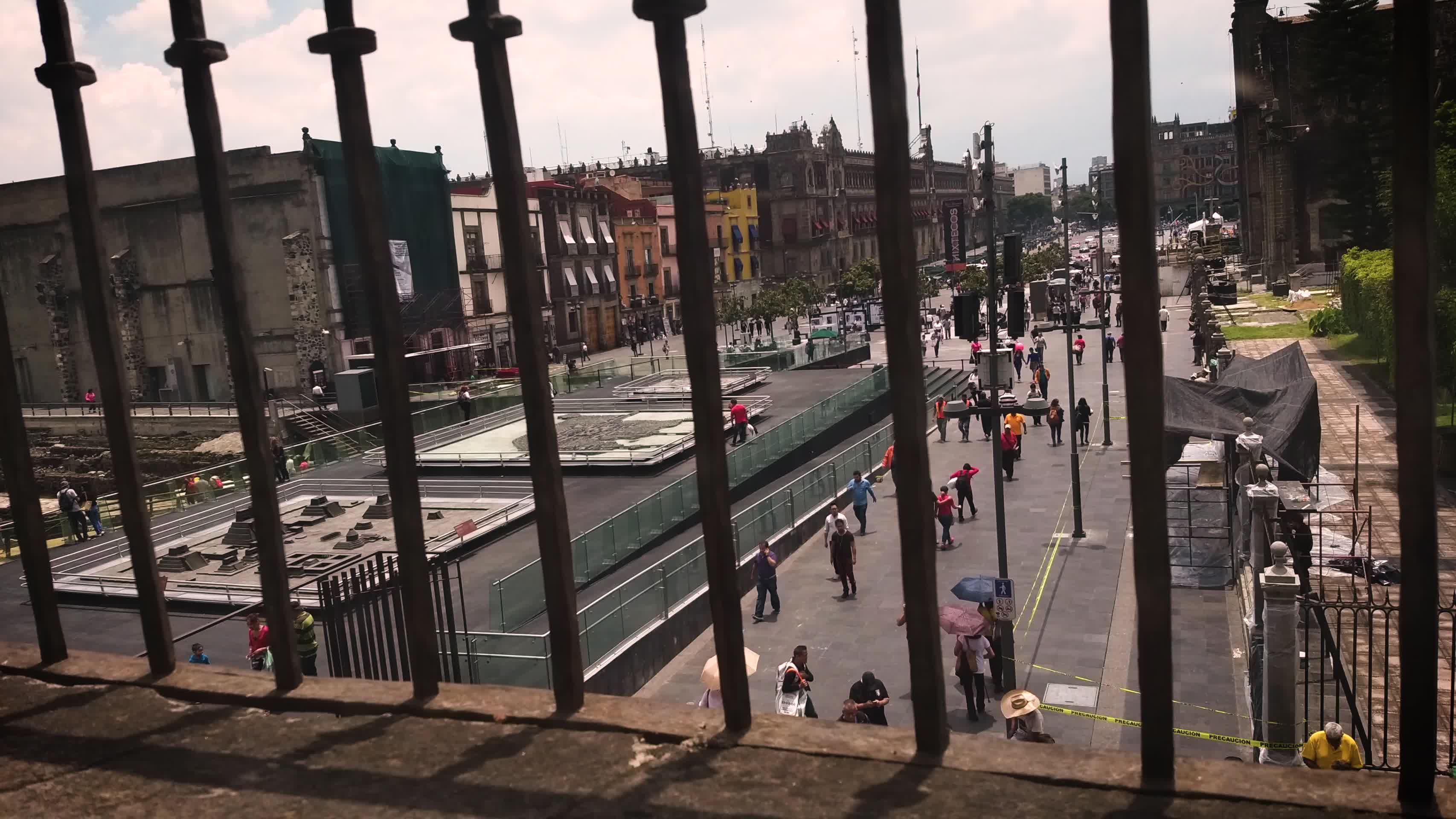墨西哥广场实拍视频视频的预览图