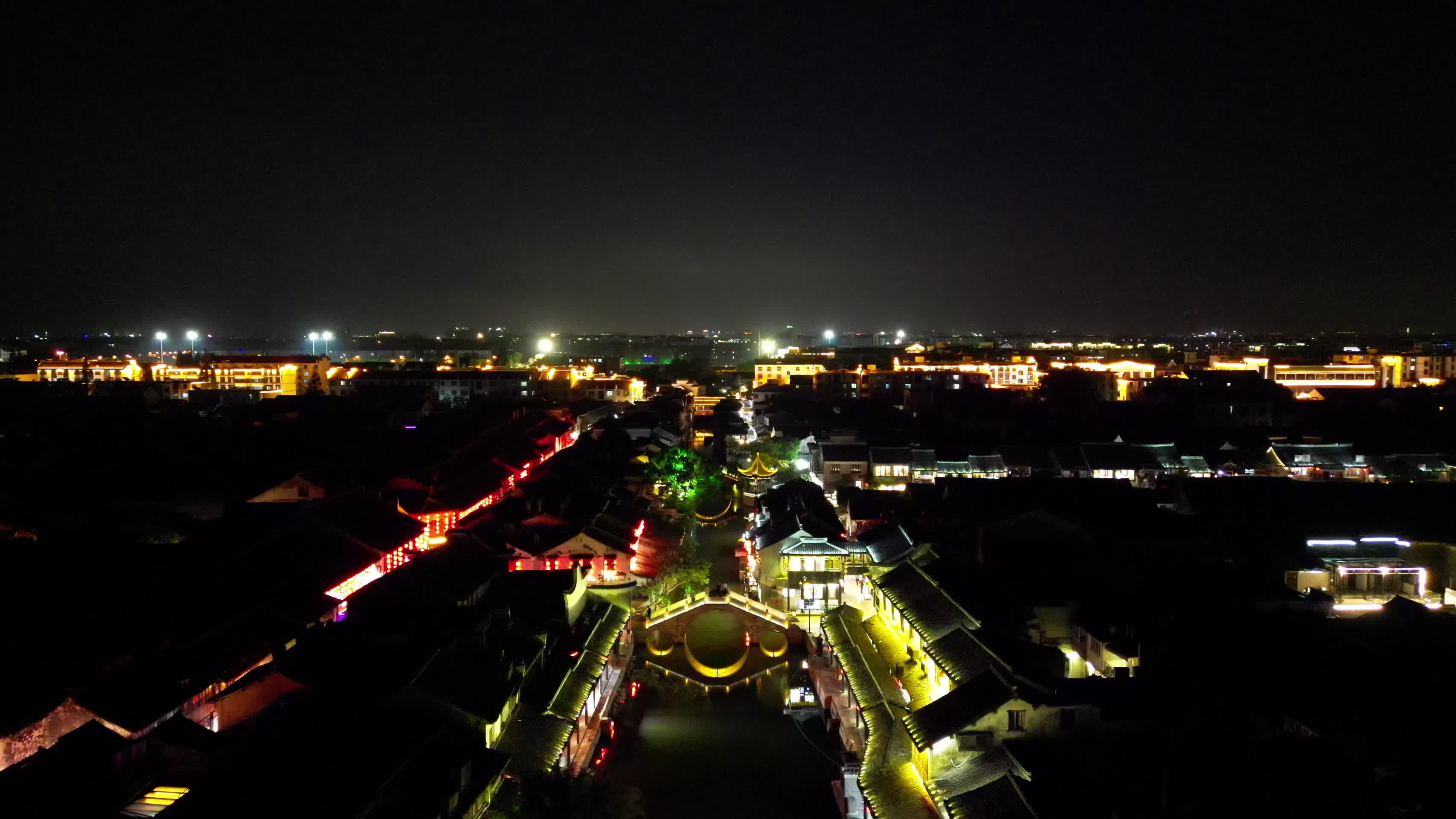 浙江杭州西塘古镇夜景航拍视频的预览图