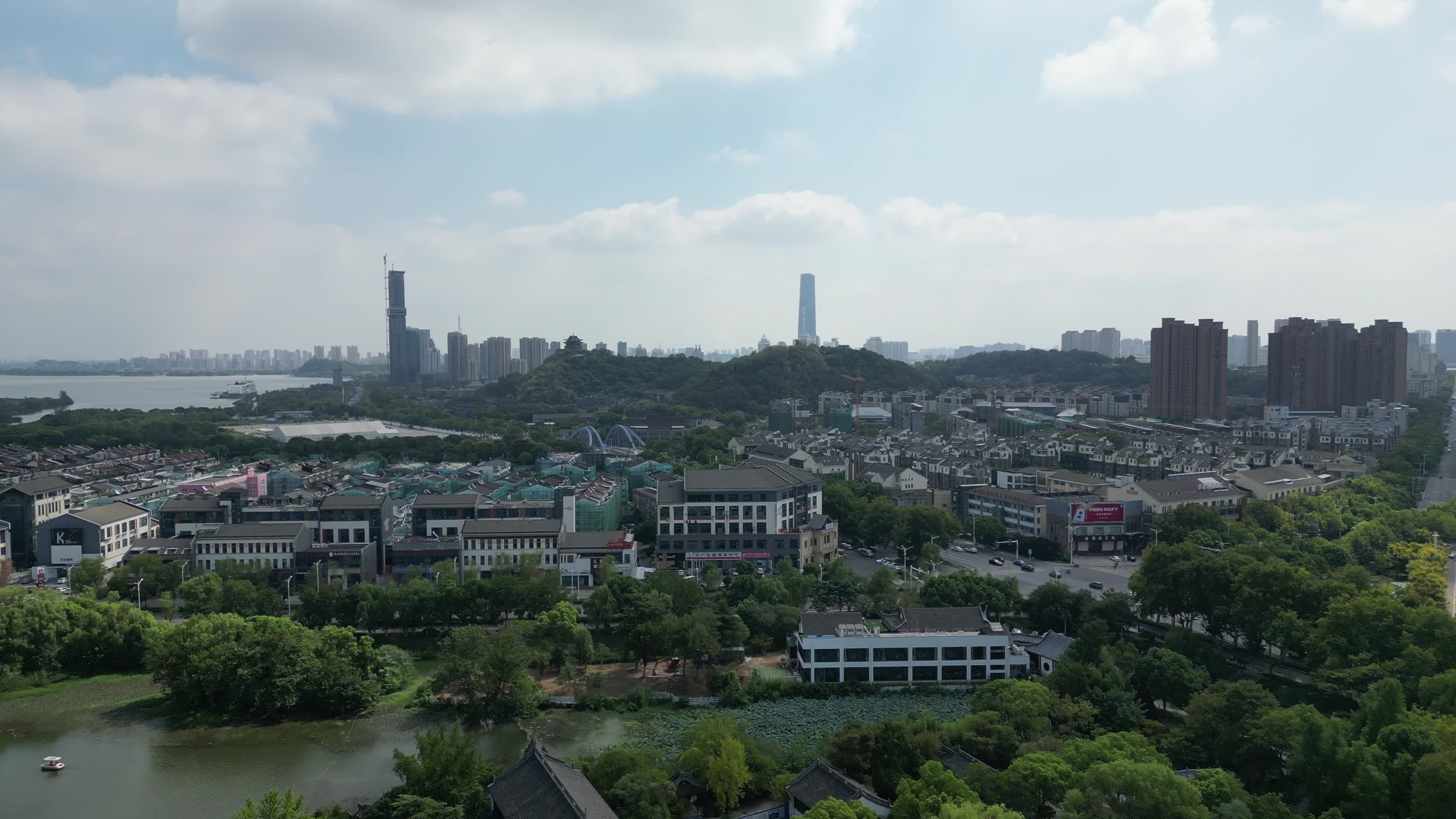 江苏镇江西津渡历史文化街区航拍视频的预览图