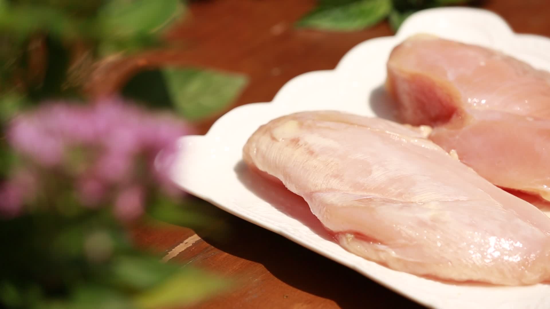 白肉健康鸡胸肉视频的预览图