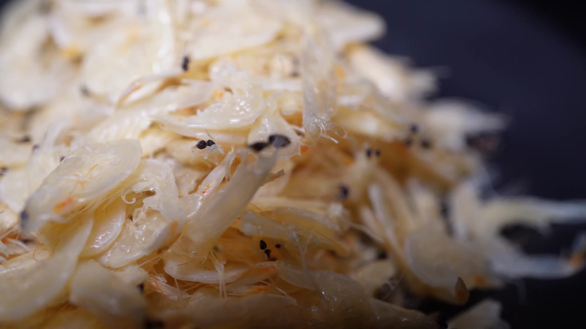 淡干虾皮虾米补钙海鲜海货提鲜视频的预览图