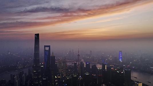上海陆家嘴地标宣传片日落晚霞航拍视频的预览图