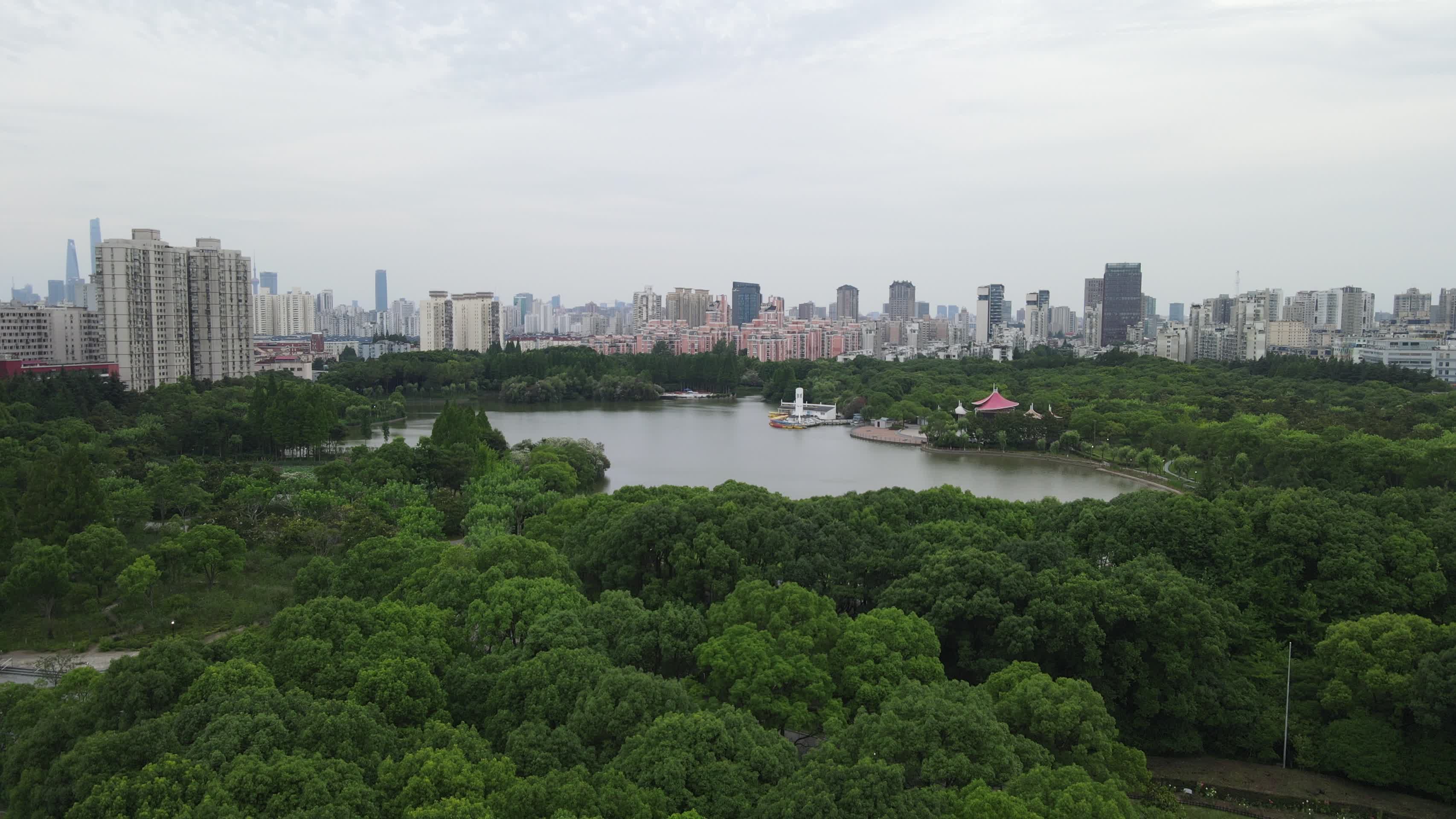 上海黄兴公园4K航拍原视频的预览图