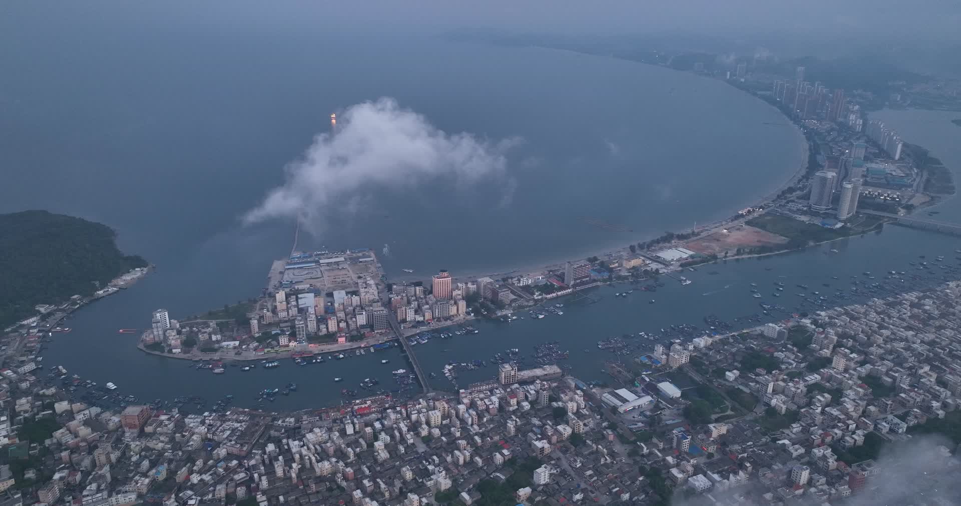 广东省惠州双月湾航拍视频的预览图
