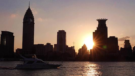 外滩城市天际线黄昏日落风光视频的预览图
