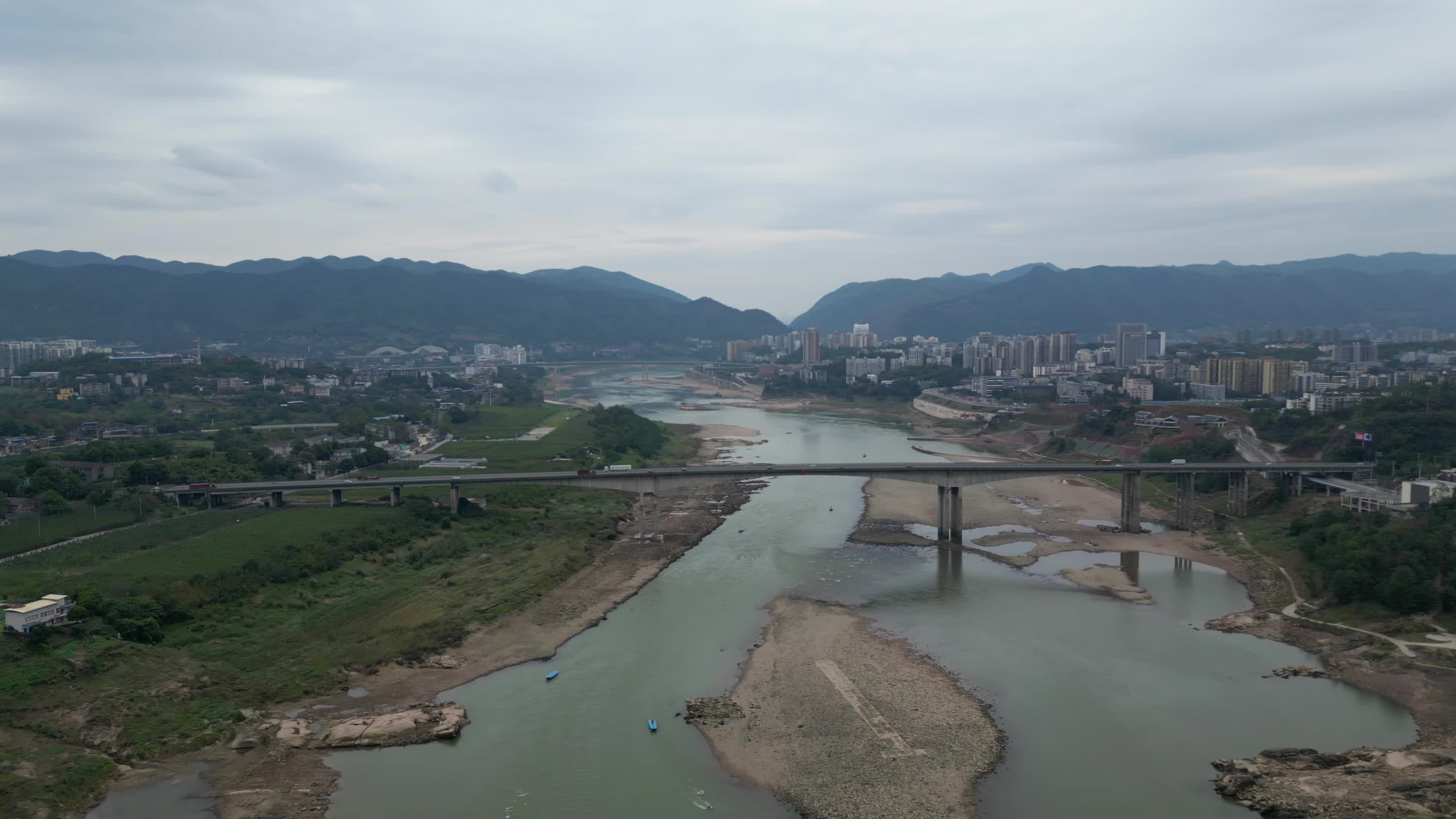 重庆北碚嘉陵江自然景观航拍合集视频的预览图