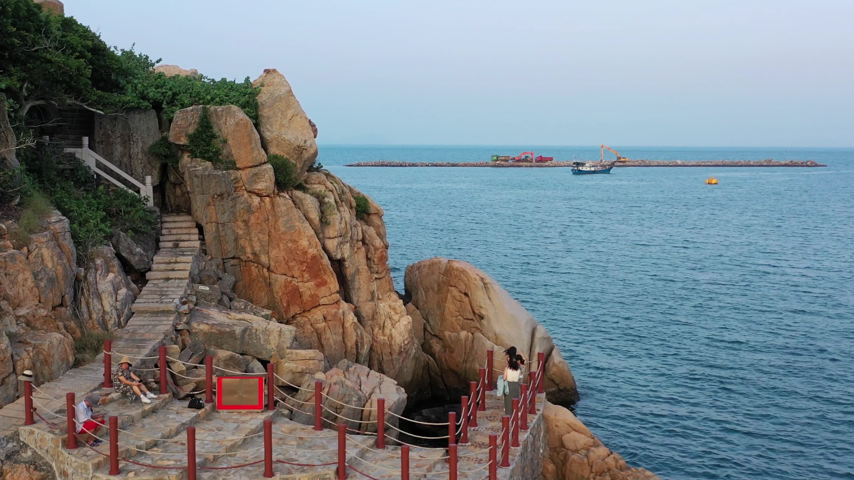 海边海岛石头视频的预览图