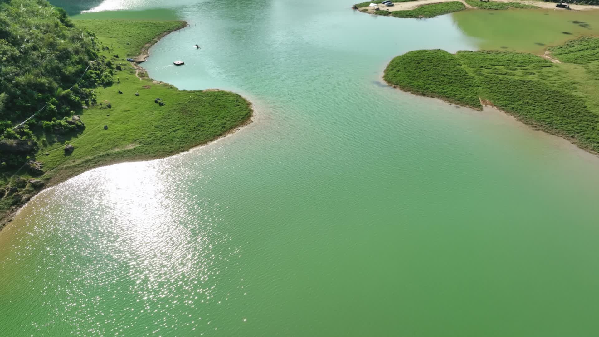 4K航拍更望湖捕鱼人家视频的预览图