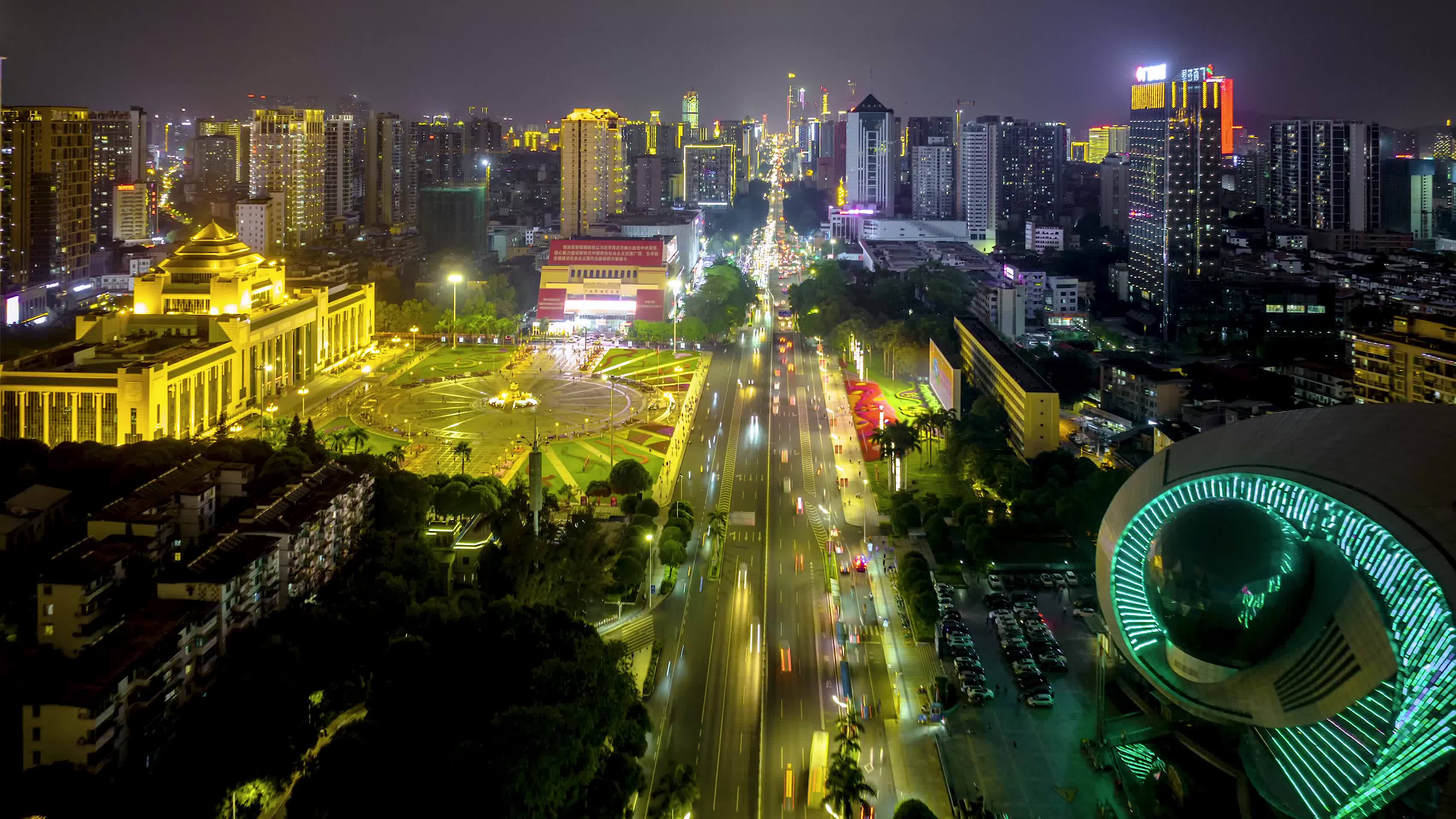 4K延时航拍南宁民族广场夜景视频的预览图