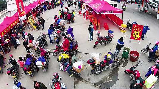 广西广东春运摩托车返乡大军航拍视频的预览图