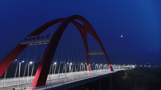 重庆协同创新大桥夜景视频的预览图