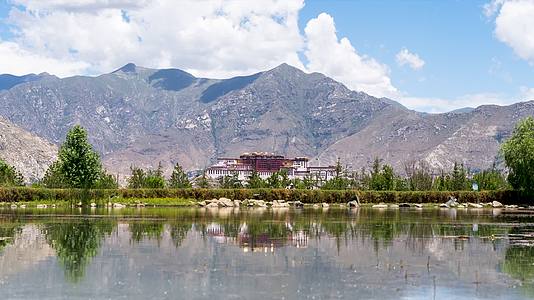 西藏拉萨布达拉宫城市风光全景延时视频的预览图
