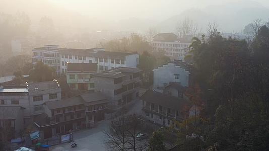 航拍清晨的湘西茶峒古镇边城风景视频的预览图