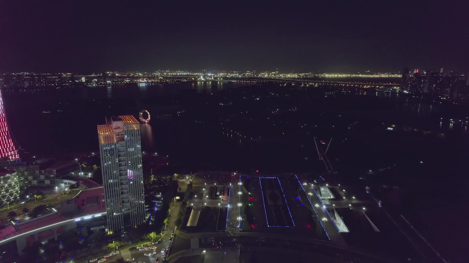 航拍福建厦门杏林湾营运中心夜景视频的预览图