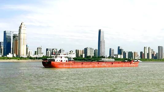 武汉江景船舶视频的预览图