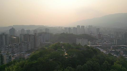 4K航拍雾都重庆北碚建筑城市风光视频的预览图