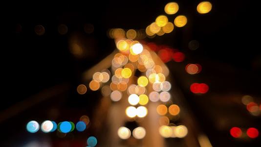 都市夜晚霓虹灯视频的预览图