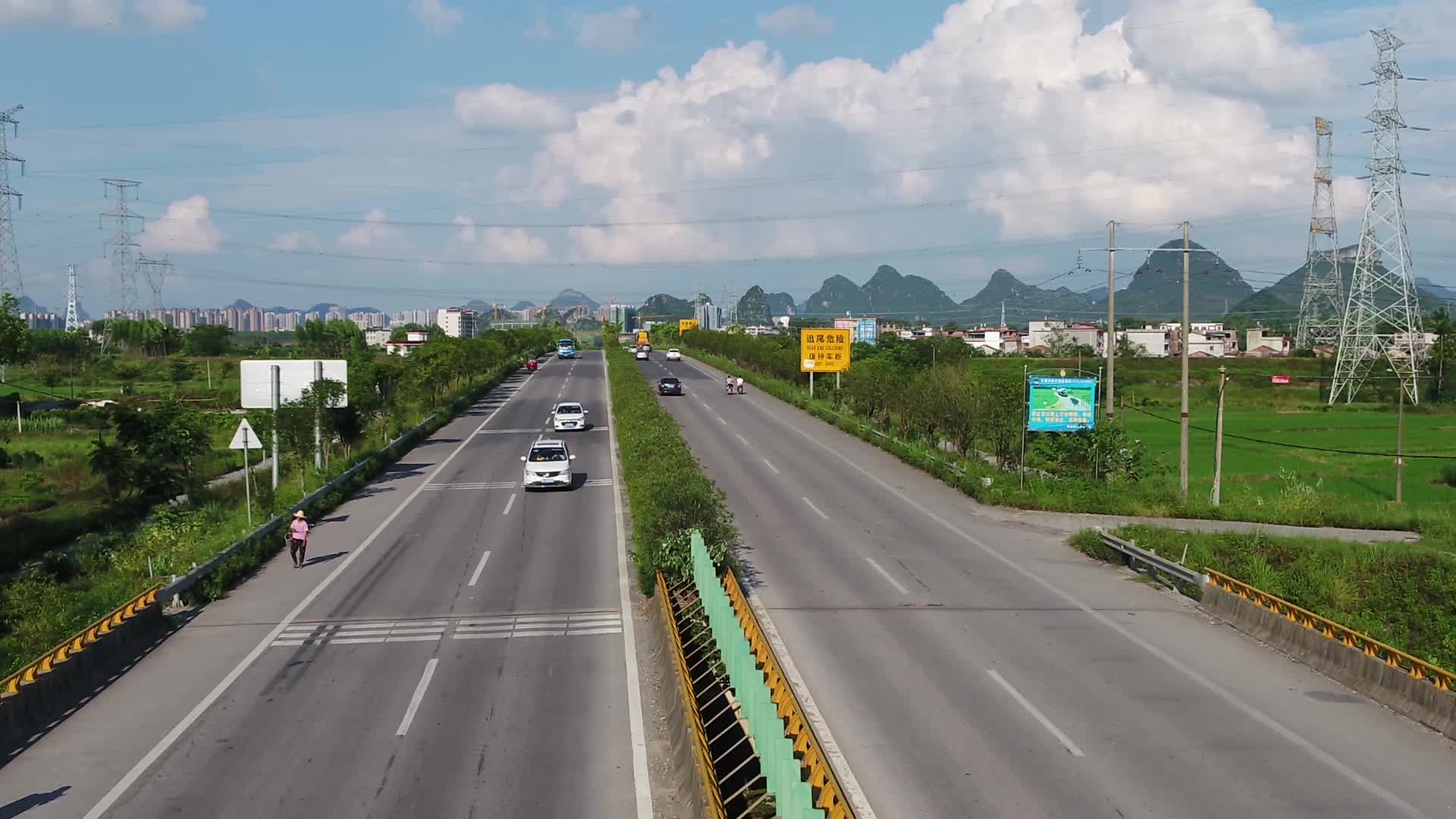 广西公路航拍桂林公路航拍公路航拍视频广西高速公路公路风景航拍桂林风景公路视频的预览图
