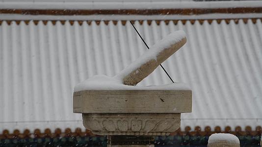 北京故宫博物馆大雪纷飞视频的预览图
