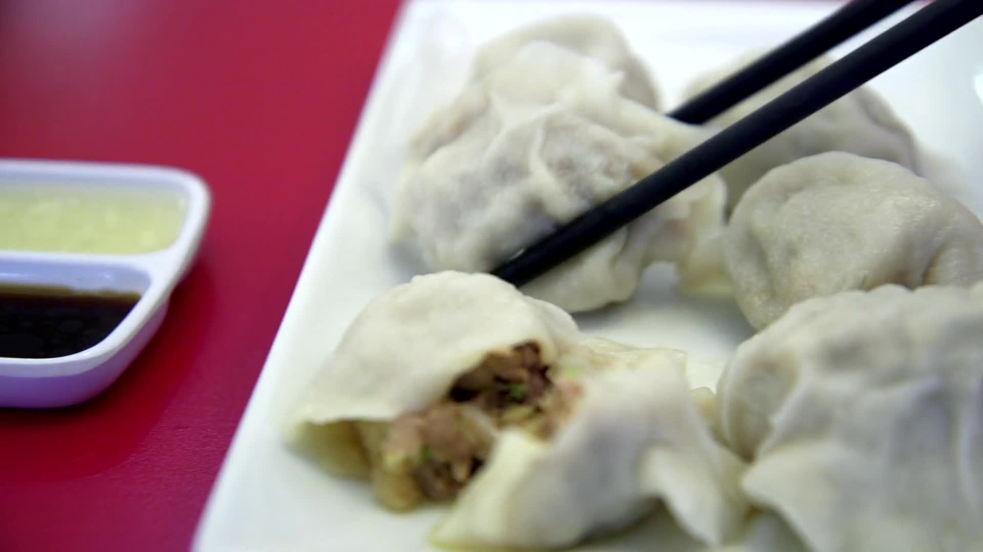 饺子吃饺子包饺子包子小吃食品点心视频的预览图