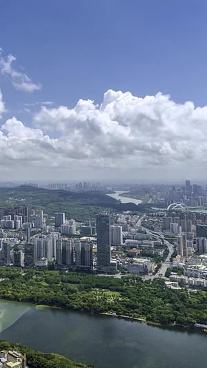 高清竖屏延时航拍南宁市区蓝天白云视频的预览图