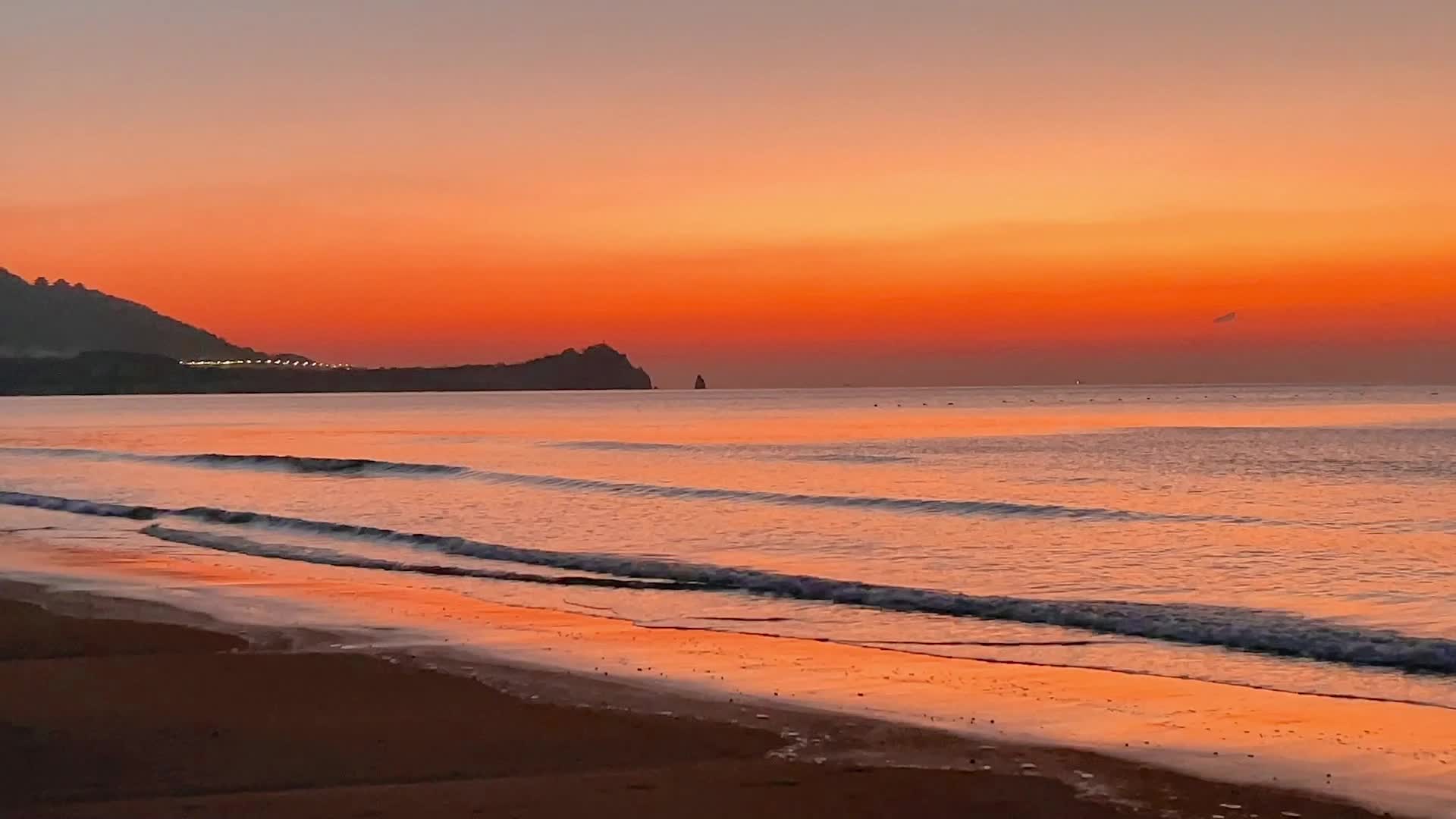 海边夕阳视频的预览图