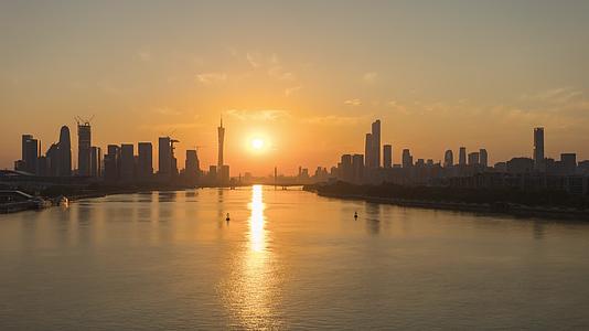 广州塔与珠江新城日转夜延时美景视频的预览图
