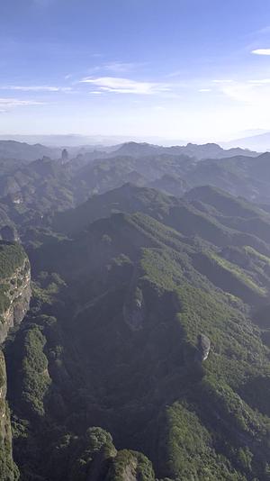 高清竖屏延时航拍湖南崀山丹霞地貌美丽风光视频的预览图