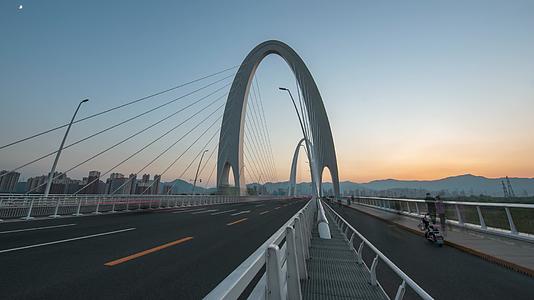 北京石景山新首钢大桥夜景视频的预览图