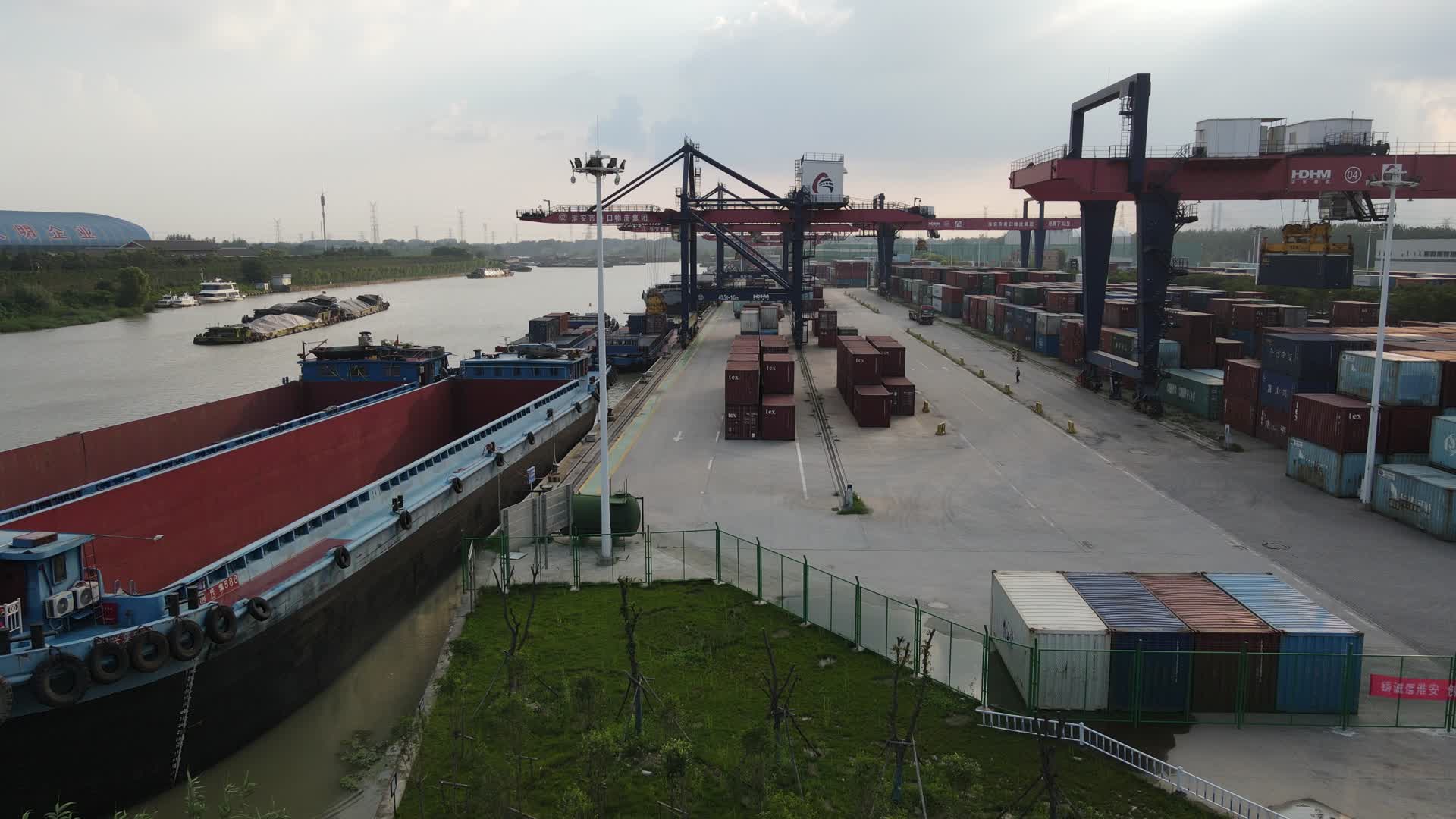 淮安西物流港口视频的预览图
