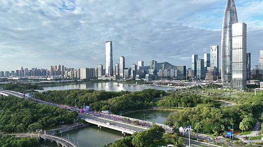 2022深圳南山半程马拉松航拍视频的预览图